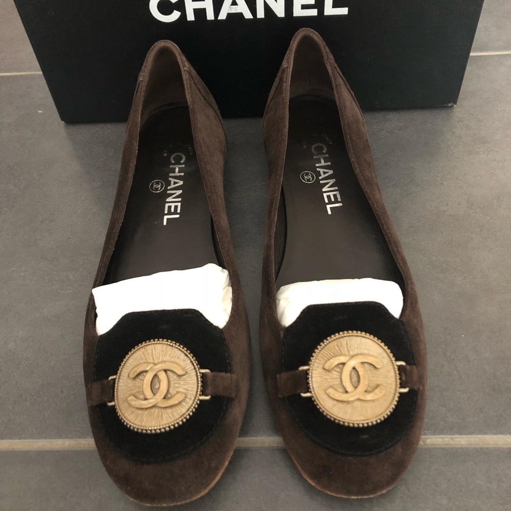 Chanel brown suede ballet flats
